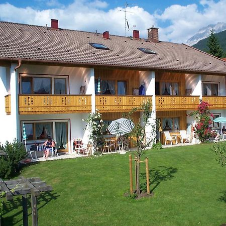 Ferienapartmenthaus Hubertushof Mittenwald Eksteriør bilde
