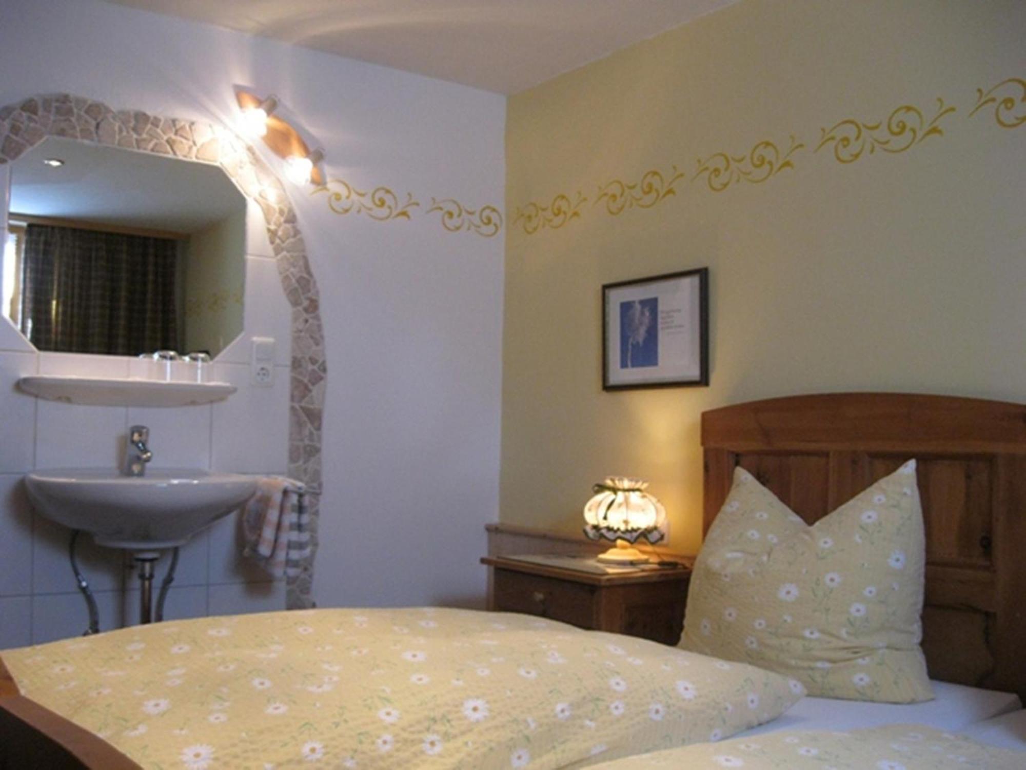 Ferienapartmenthaus Hubertushof Mittenwald Eksteriør bilde
