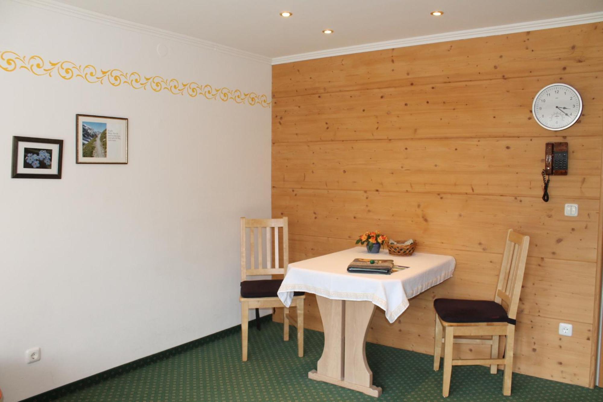 Ferienapartmenthaus Hubertushof Mittenwald Eksteriør bilde