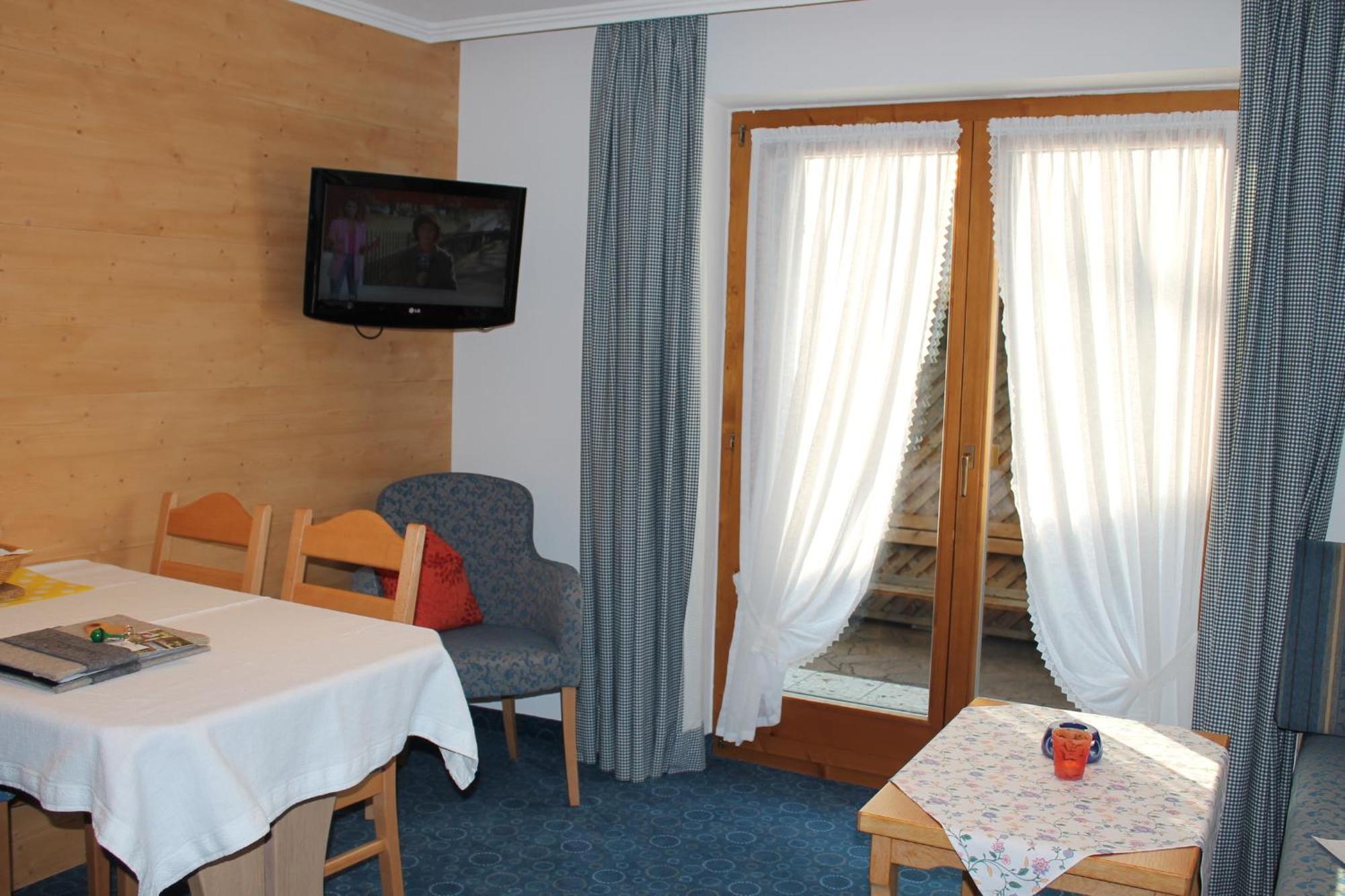 Ferienapartmenthaus Hubertushof Mittenwald Eksteriør bilde